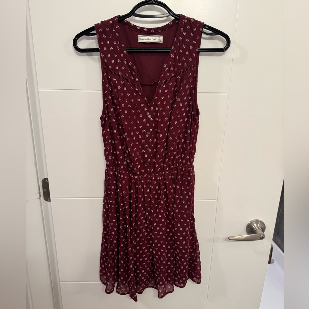 Abercrombie & Fitch Burgundy Mini Floral Sleeveless Dress S